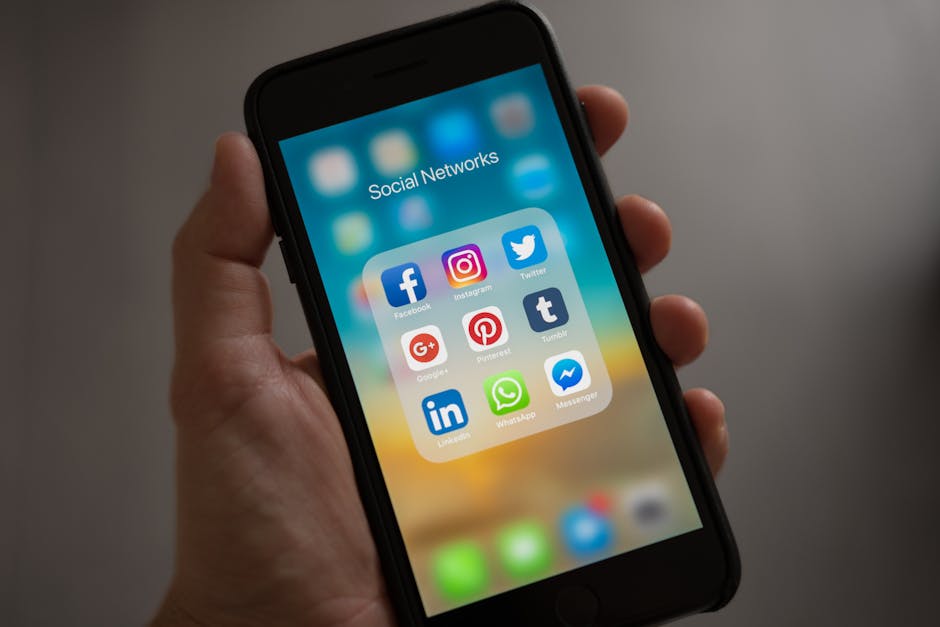 Why Everyone's a Critic Online